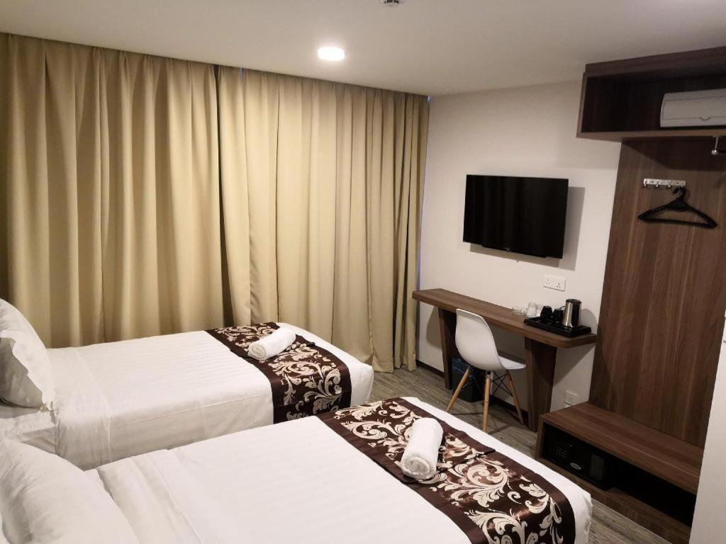 Hotel Lolex Kuchai Lama Куала-Лумпур Экстерьер фото