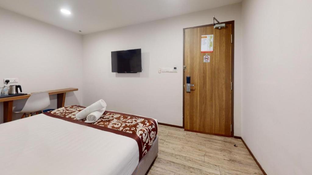 Hotel Lolex Kuchai Lama Куала-Лумпур Экстерьер фото