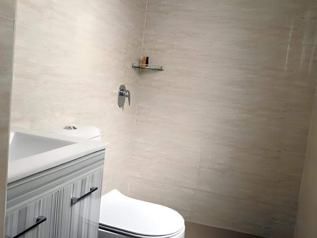 Hotel Lolex Kuchai Lama Куала-Лумпур Экстерьер фото